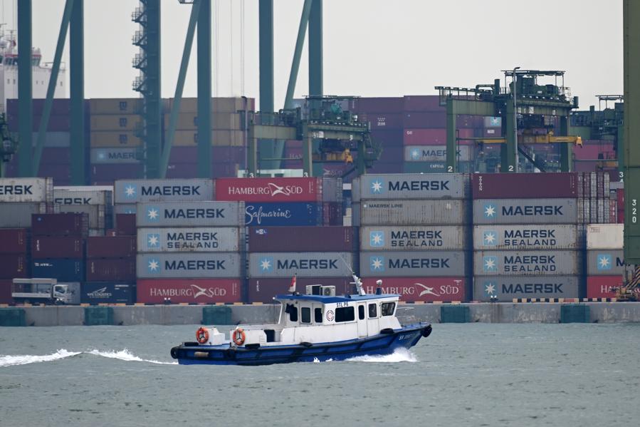 A Delayed U.S.-China Trade Deal Will Hurt U.S. Stocks, Especially The Tech Giants