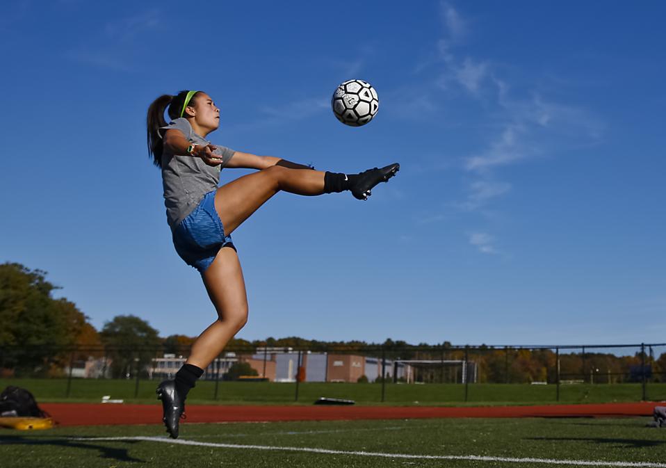The Concussion Gender Gap Why Girls Suffer More Head Injuries The Concussion Gender Gap Why Girls Suffer More Head Injuries