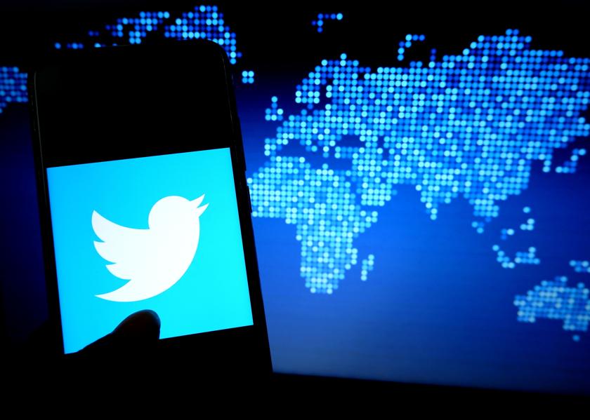 Why Twitter's Revenues Will Remain Under Pressure In Q4, But Will Jump Next Year
