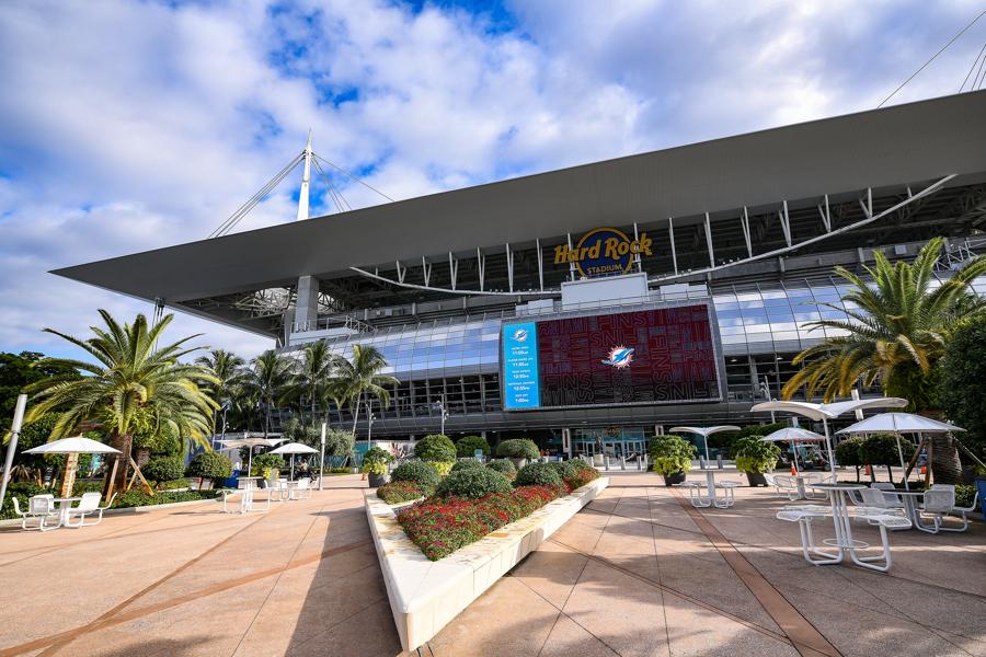 Hard Rock Stadium To Eliminate 99.4% Of Single-Use Plastics By 2020
