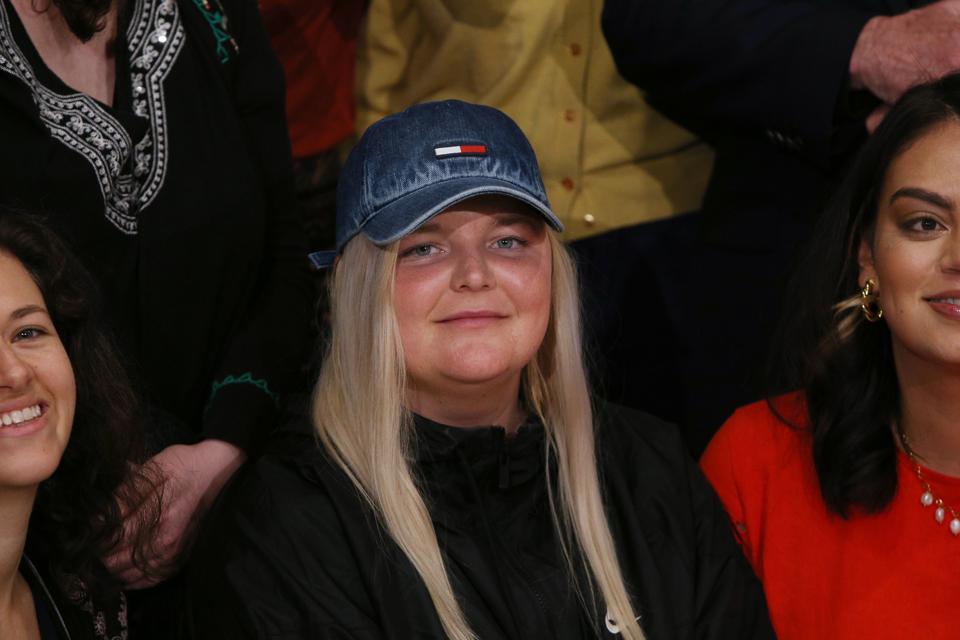 Tones And I S Dance Monkey Matches The Record For The Most Weeks