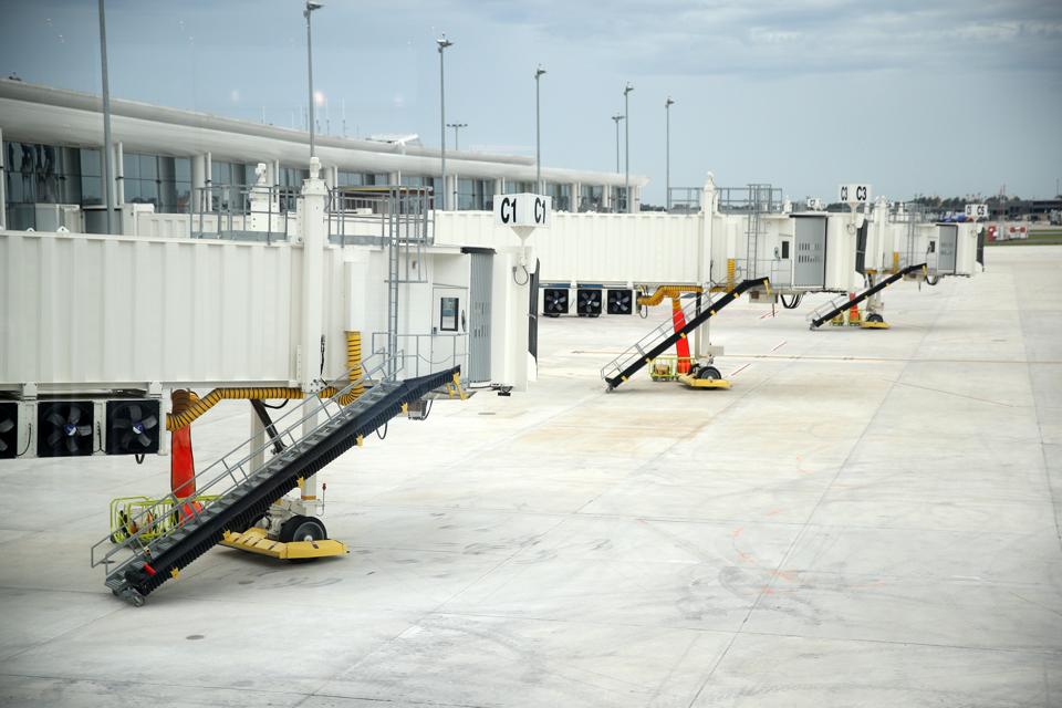 New Orleans Ambitious New Airport Is Open But Does It Measure Up
