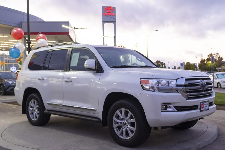 Need To Buy A Car Now Might Be The Best Time To Get A Great Deal need to buy a car now might be the