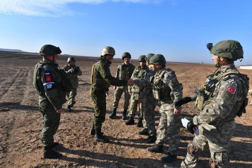 Turkey, Russia complete 10th joint ground patrols