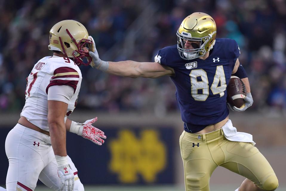 Notre Dame Tight End Cole Kmet Would Be A Huge Boost For The Green Bay Packers