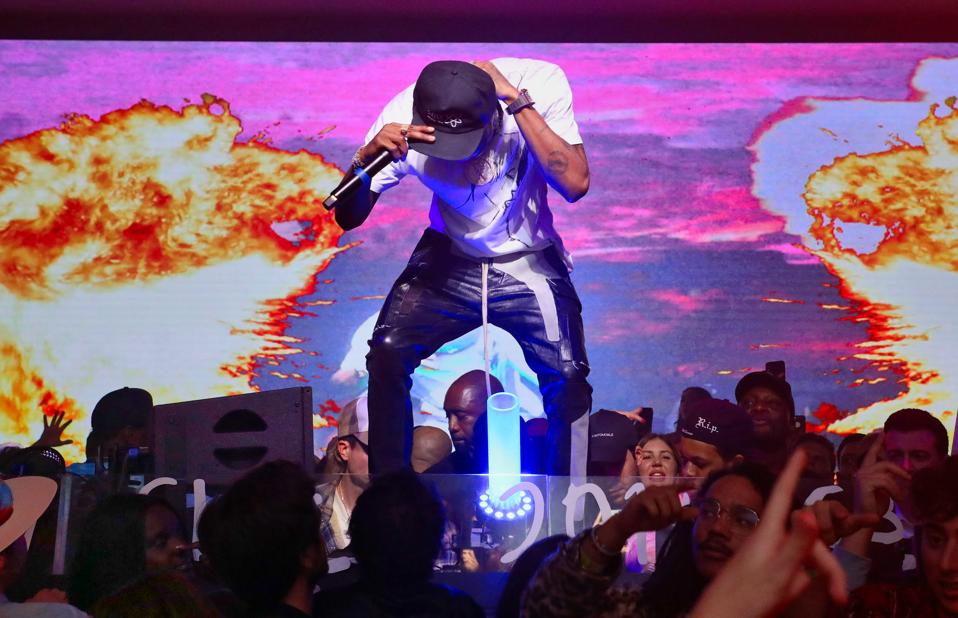 Travis Scott Young Thug And Rising Country Stars 5 Important Moves On This Week S Hot 100