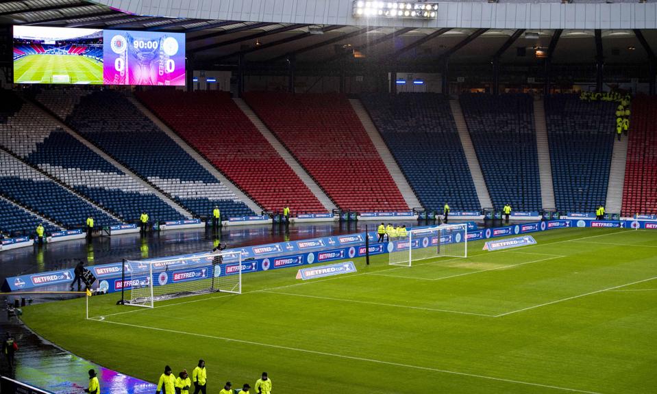Scottish Football S Weird Weekend Spfl Descends Into Farce In