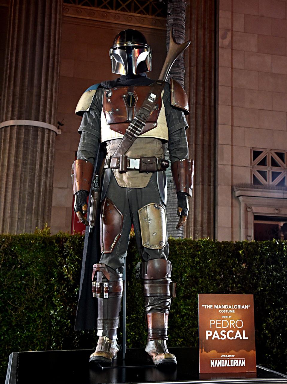 The Mandalorian S Beskar Steel Has An Earthly Counterpart In Wootz Steel