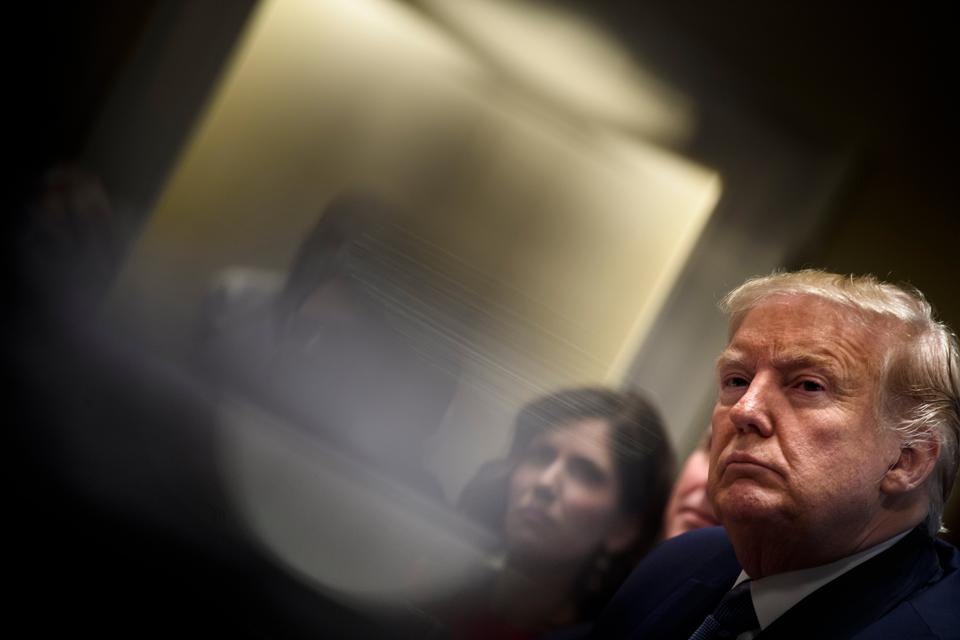 700 Historians Publish Damning Letter Urging The House To Impeach Trump(01)