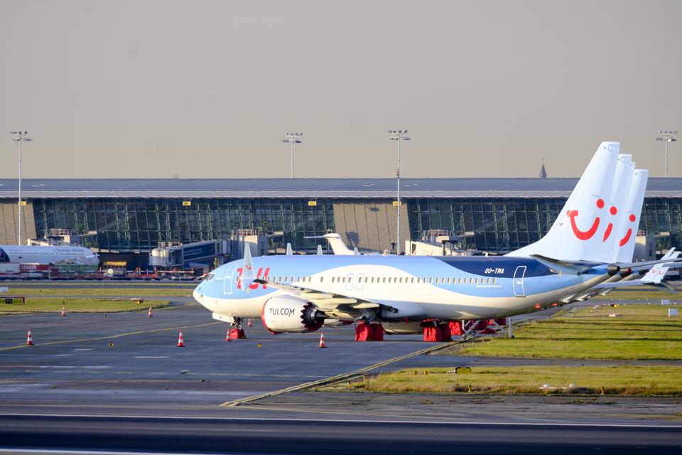 Boeing Suspends 737 MAX