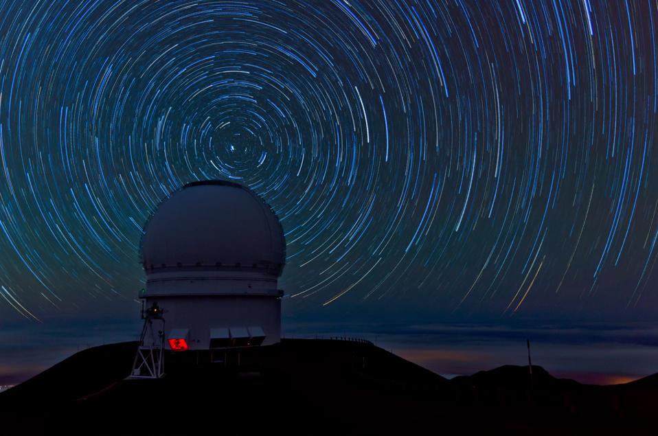 Mauna Kea Star Trails with Canada-France telescope
