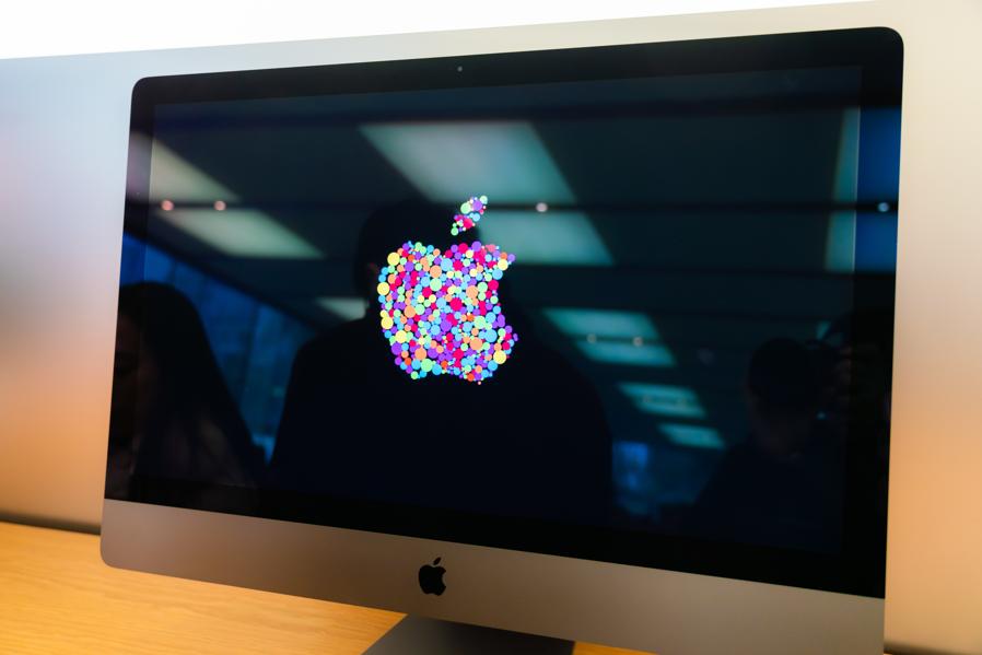 Apple Macs Are Now Twice As Likely To Get Infected By Adware Than PCs ...And Other Small Business Tech News