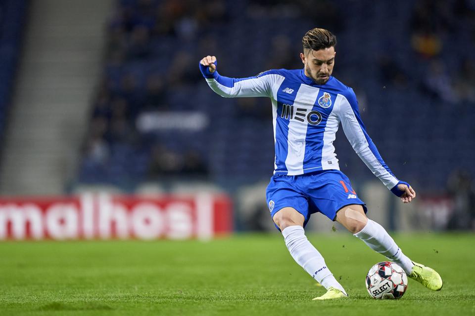 Juventus Keen On Porto Defender Alex Telles In Cut-Price Move