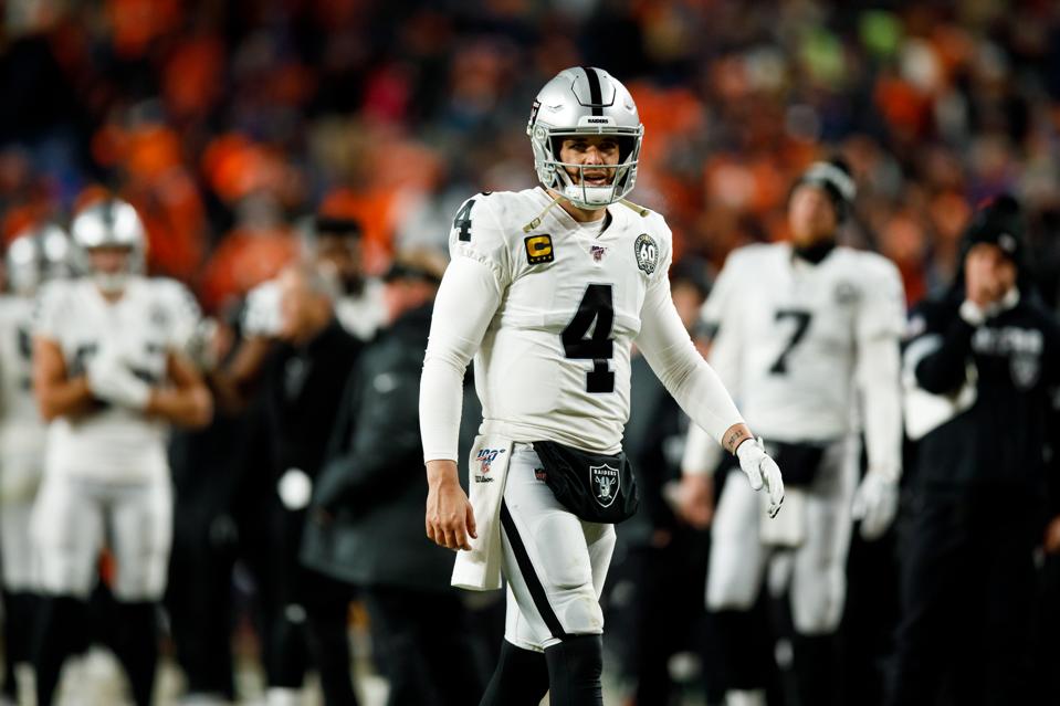 Las Vegas Raiders Quarterback Preview Marcus Mariota Looking To Unseat Derek Carr