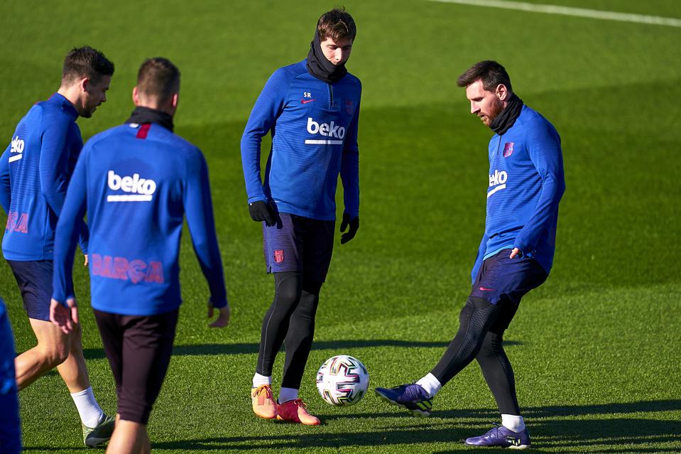 Fc Barcelona Ready For First Day Back In Training Fc Barcelona Ready For First Day Back In Training