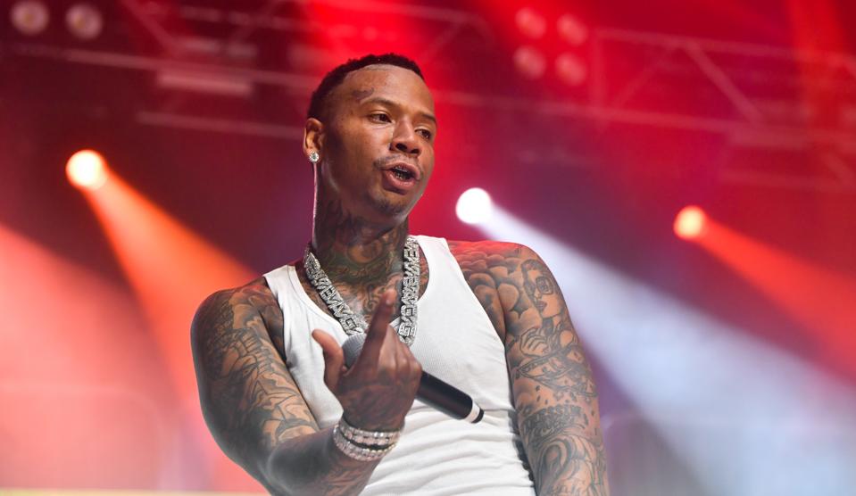 While Selena Gomez Debuts At No. 1, Moneybagg Yo Scores Another Top 10 ...