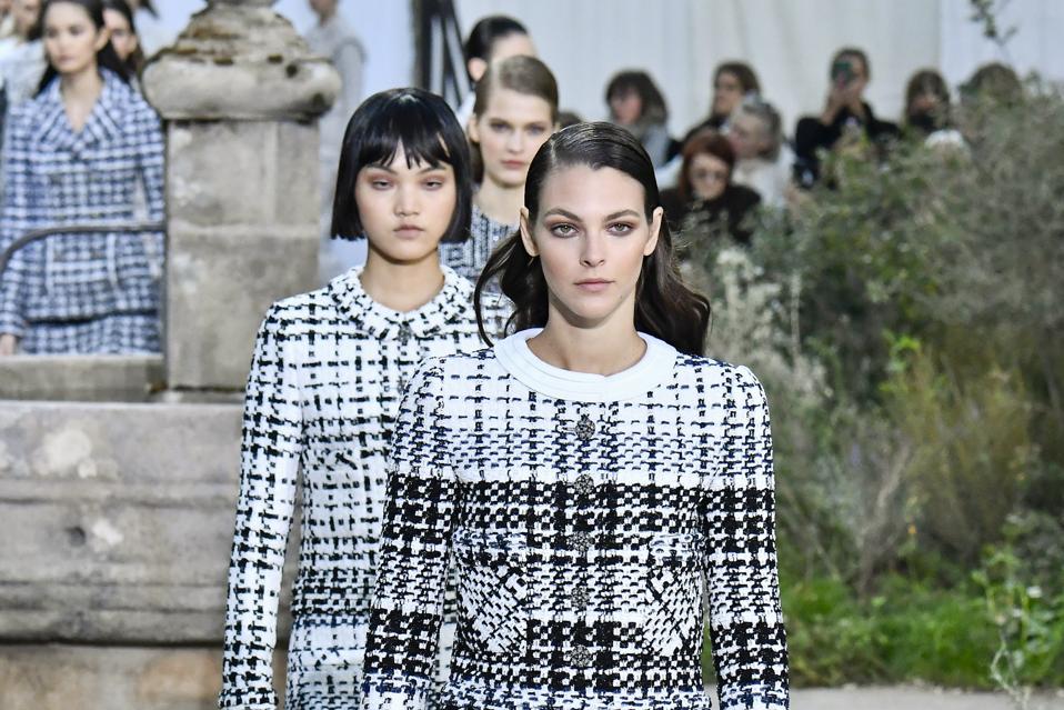 How To Watch The Chanel Fall Show Live From Paris Fashion Week
