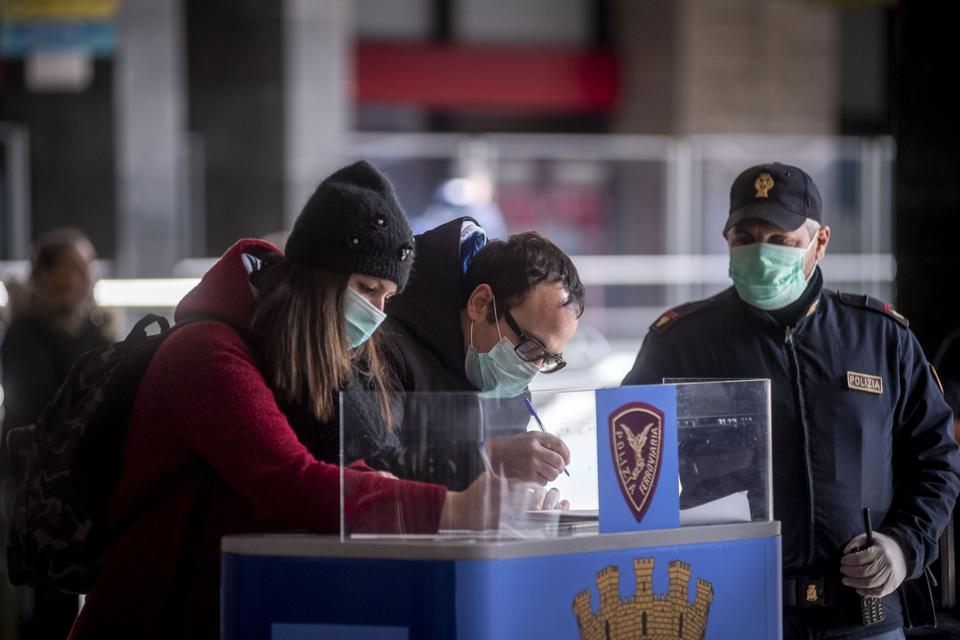 Italy Bans Public Gatherings Nationwide Over COVID-19 Worries