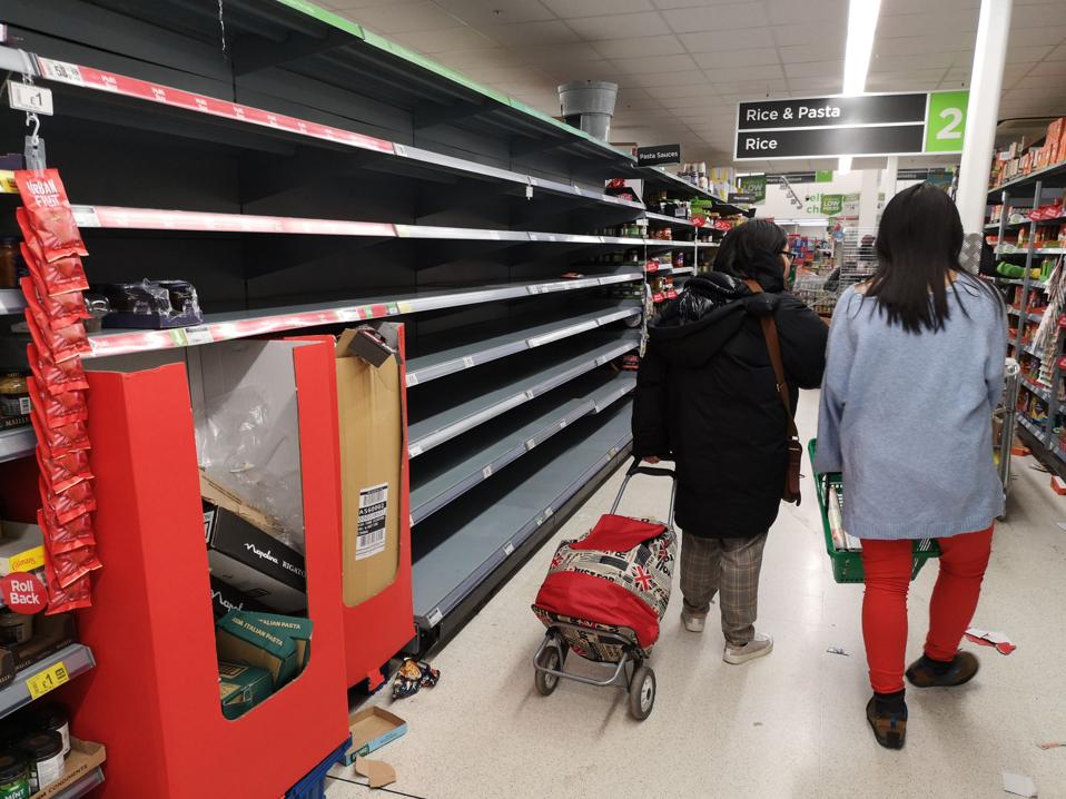 BRITAIN-HEALTH-VIRUS-RETAIL