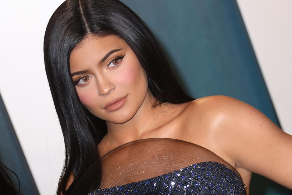 Kylie Jenner at the 2020 Vanity Fair Oscar Party Hosted By Radhika Jones - Arrivals