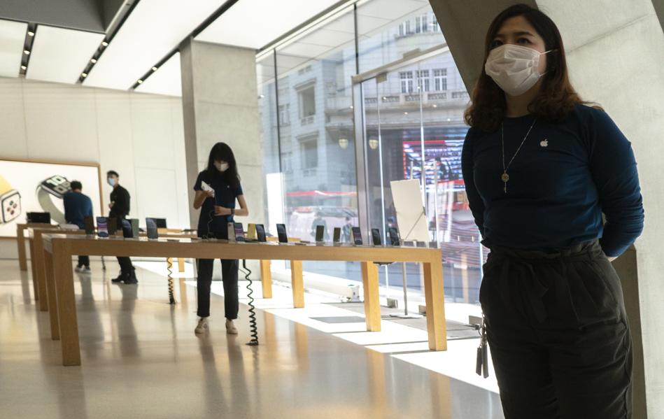 Apple Gets A Rare Sell Rating