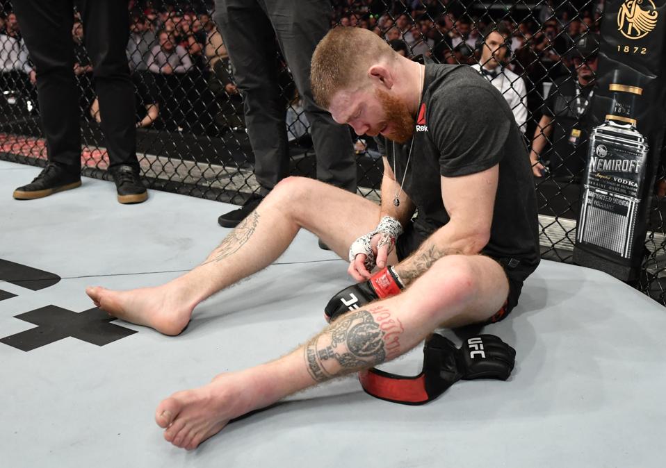 Paul Felder lost a split decision to Dan Hooker last night at UFC Fight Night 168