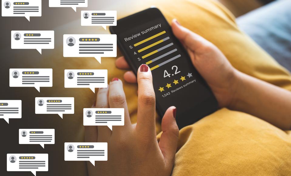Consumer reviews concepts with bubble