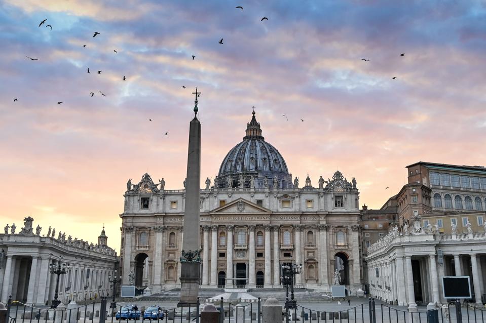 What To Know About The Vatican's Unprecedented Virtual Easter Week This Year