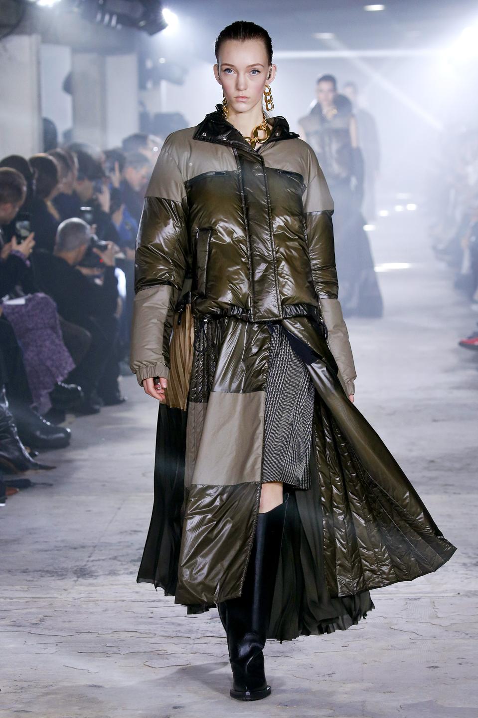 Sacai: Runway - Paris Fashion Week Womenswear Fall/Winter 2020/2021