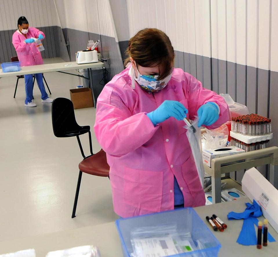 Fewer Than 5 Of U S Employers Sold On Coronavirus Antibody Tests