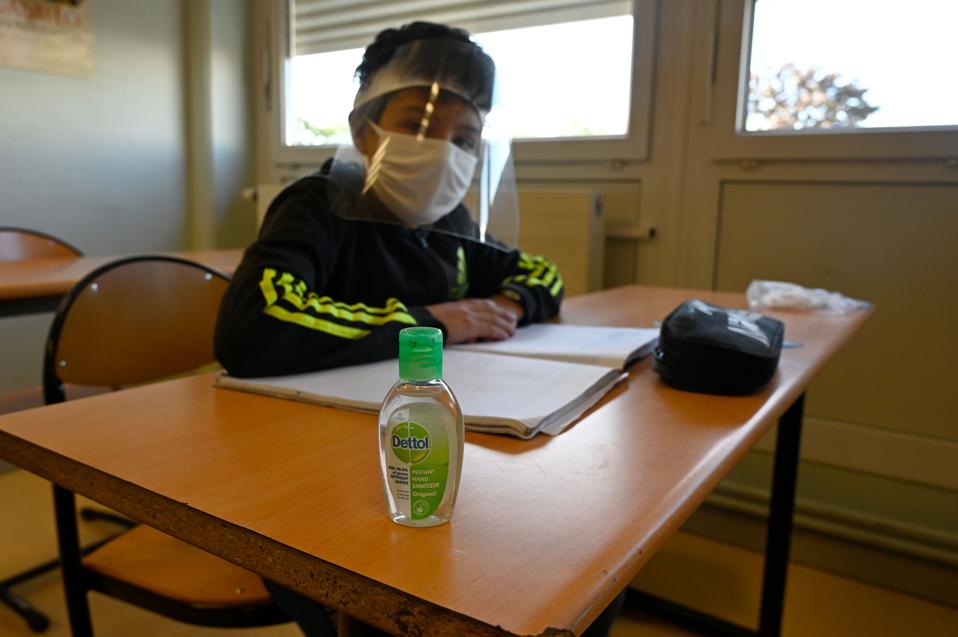 FRANCE-HEALTH-VIRUS-EDUCATION