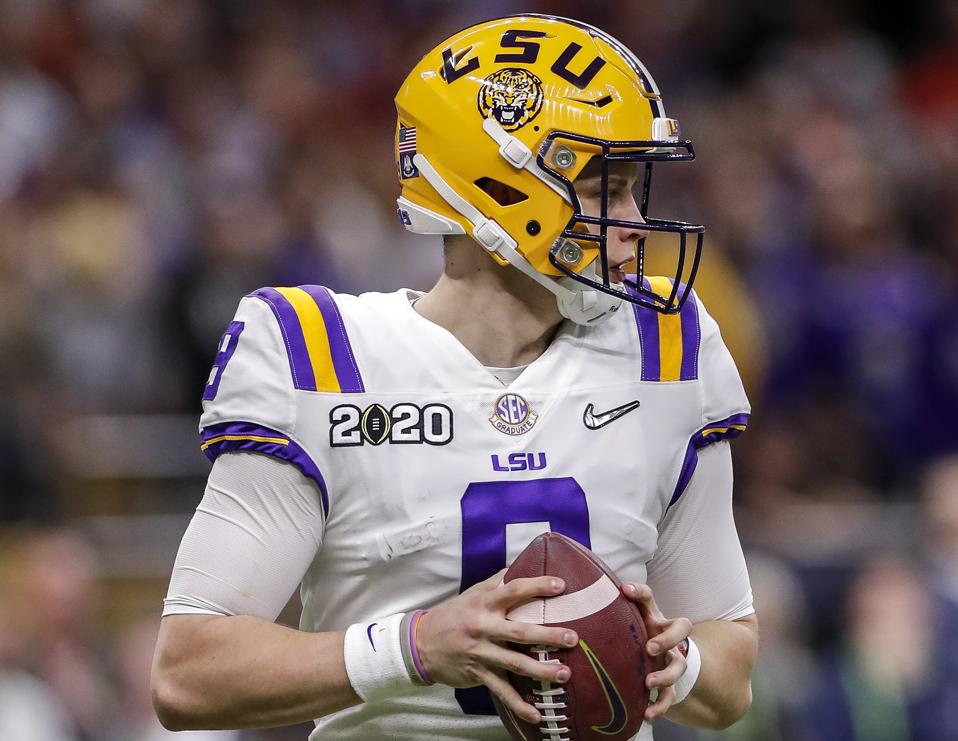 Kejuaraan Nasional Playoff Sepak Bola Universitas - Clemson v LSU