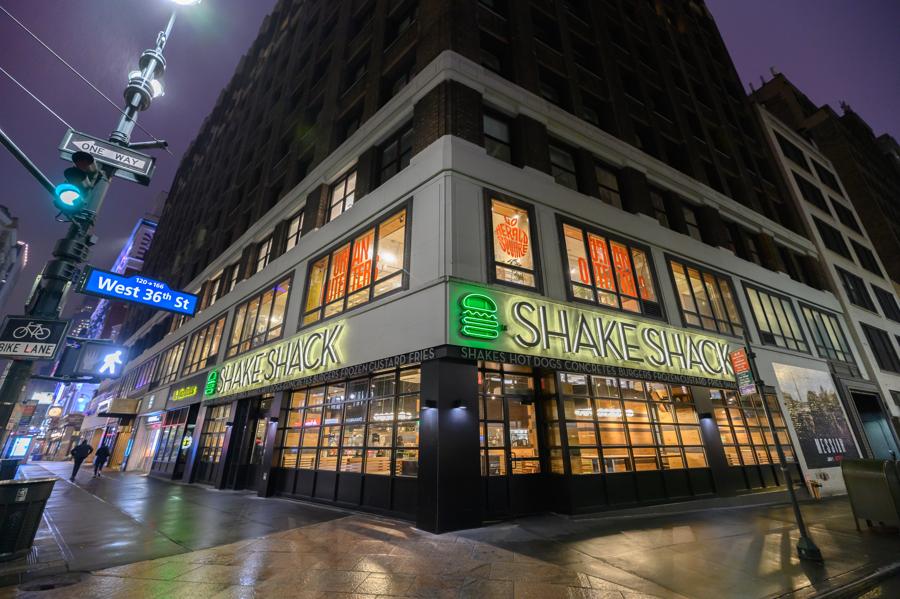 Shake Shack Returns $10 Million PPP Loan Amid Criticism Of Restaurant Chains Receiving Stimulus Funds