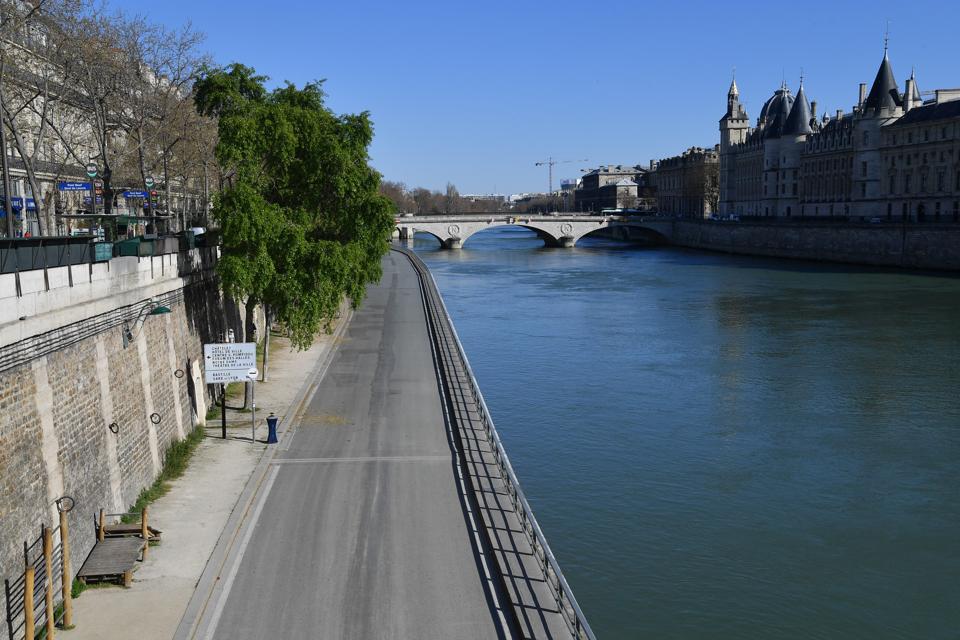 Paris Diary Here Are 20 Photos Of A City In Lockdown