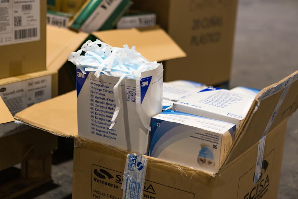 It S Chaos Medical Supply Shipments From China Are Being Delayed