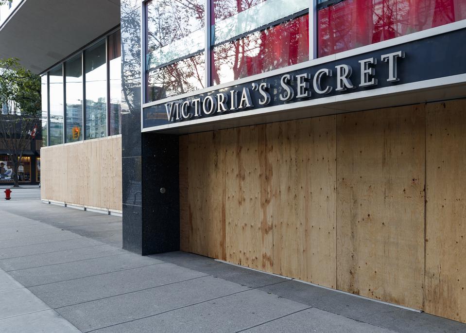 Billionaire S Sale Of Victoria S Secret In Jeopardy As Private Equity Firm Seeks To Scrap Deal