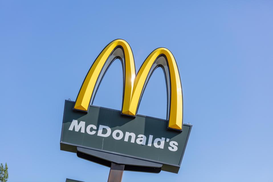 Donuts Over Burgers Why Dunkin Brands Stock Looks More Attractive Than Mcdonald S