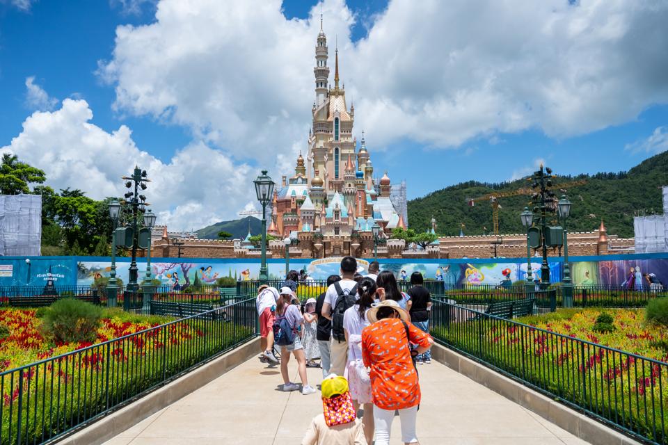 Hong Kong Disneyland Reportedly Closing Again As Coronavirus Cases ...