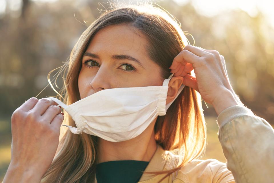 Do I Really Need To Wear A Mask Outdoors? Here's The Science