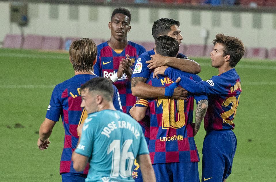 Below Par Stats Show How Fc Barcelona Players Including Messi Underperformed In 2019 2020