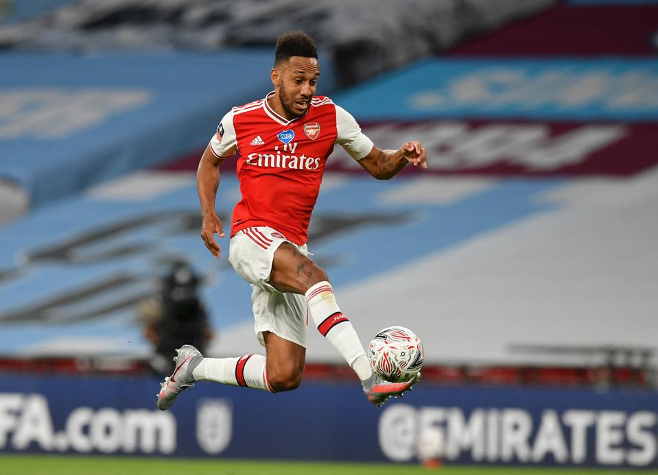 Arsenal's Aubameyang Waiting For FC Barcelona Signing, Claim Reports