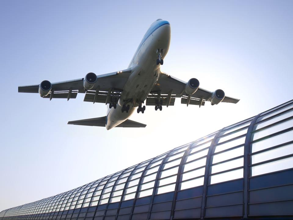 Airplane take off