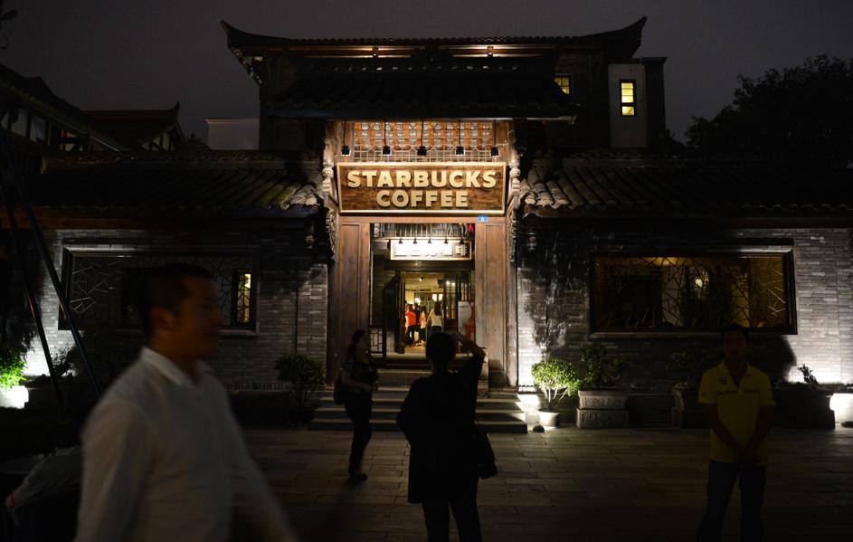 Starbucks Doubles Down On China, Targets 5,000 Stores By 2021