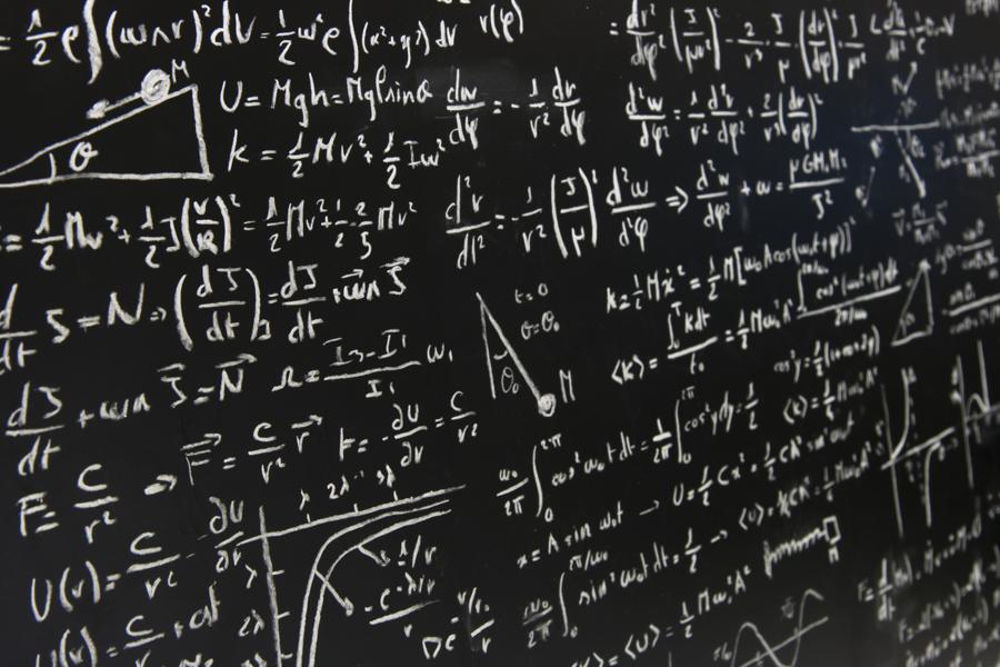 A Quantum Physicist Recommends The 'Rule of Three' To Simplify Complex Ideas