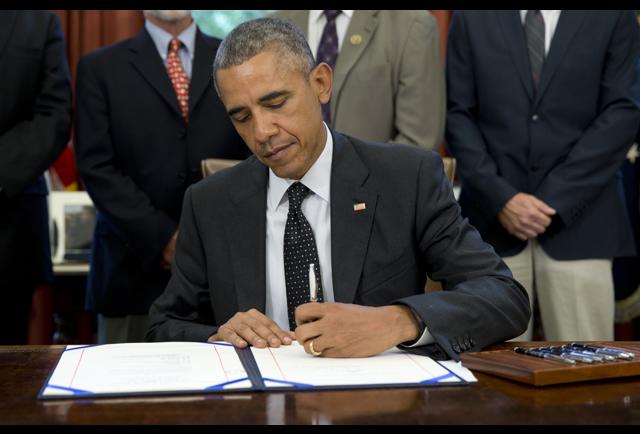 Watch Federal Contractors Stall And Dilute Obama S Order