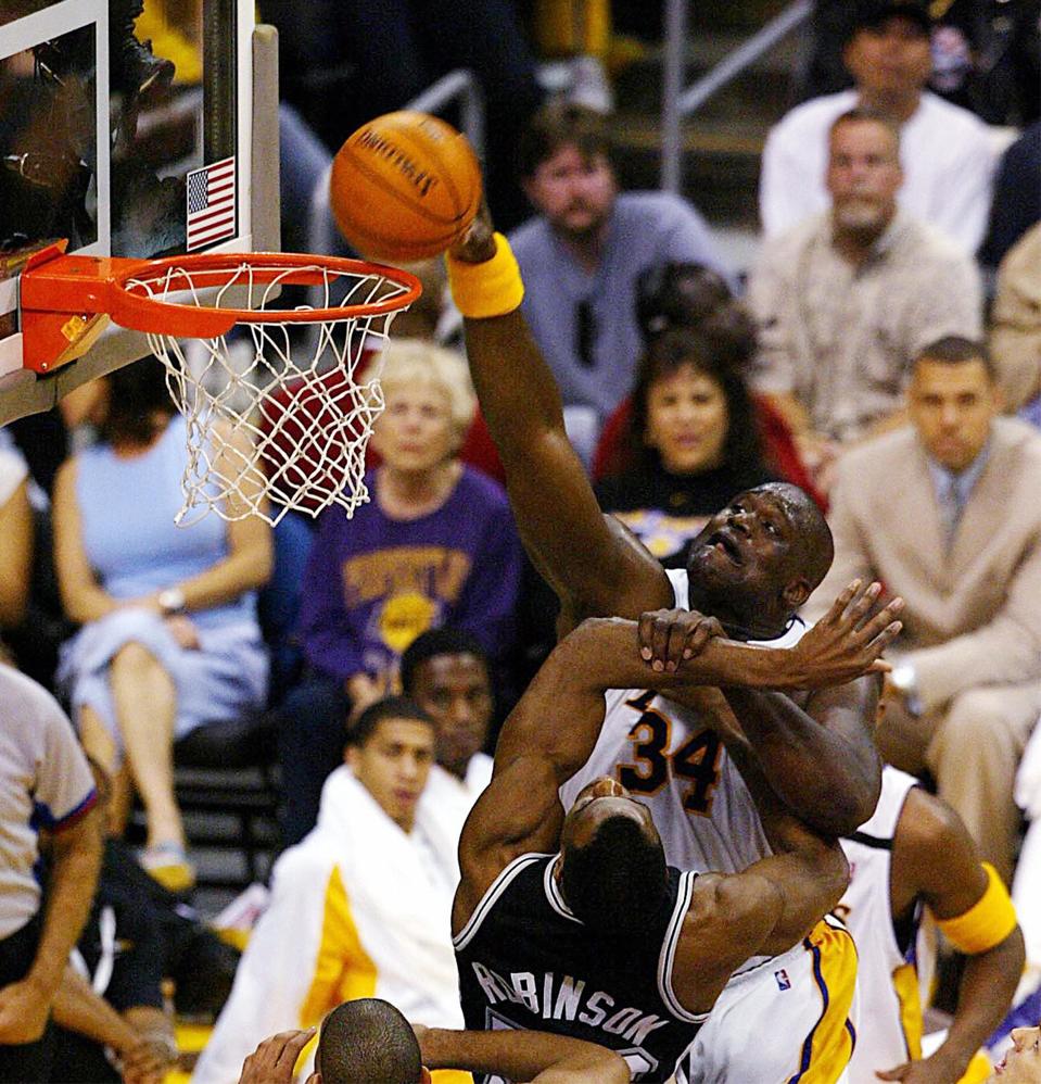 Get Nate Robinson Dunk Over Shaq PNG