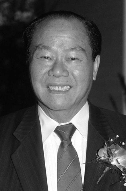 Eka Tjipta Widjaja & family