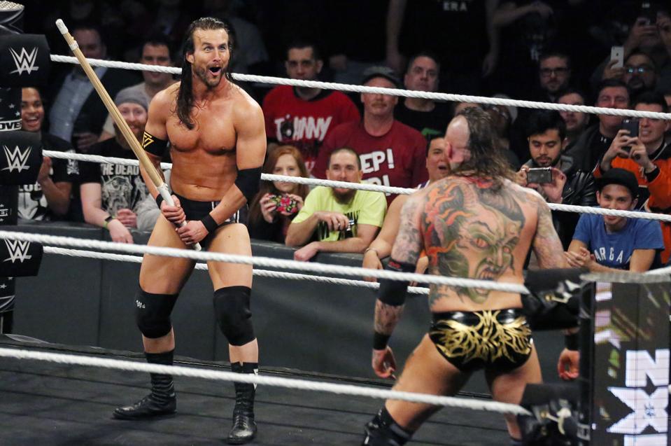 WWE NXT übernimmt Philadelphia: Adam Cole gegen Aleister Black
