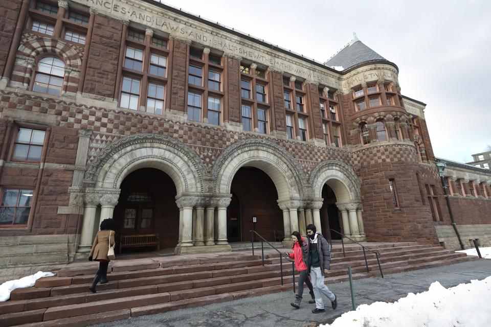 4 College Admissions Trends For 2020