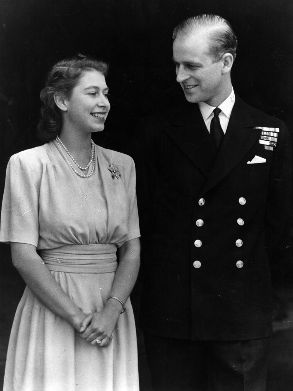 Queen Elizabeth And Prince Philip's 72nd Wedding ...